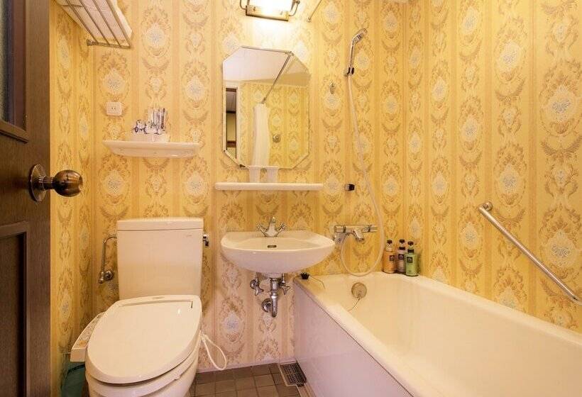 Номер Стандарт, Monterey Osaka