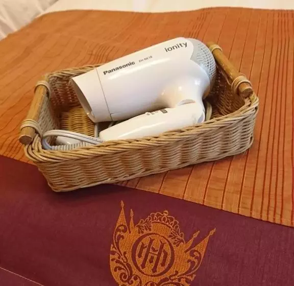 اتاق استاندارد یک نفره, Monterey Osaka