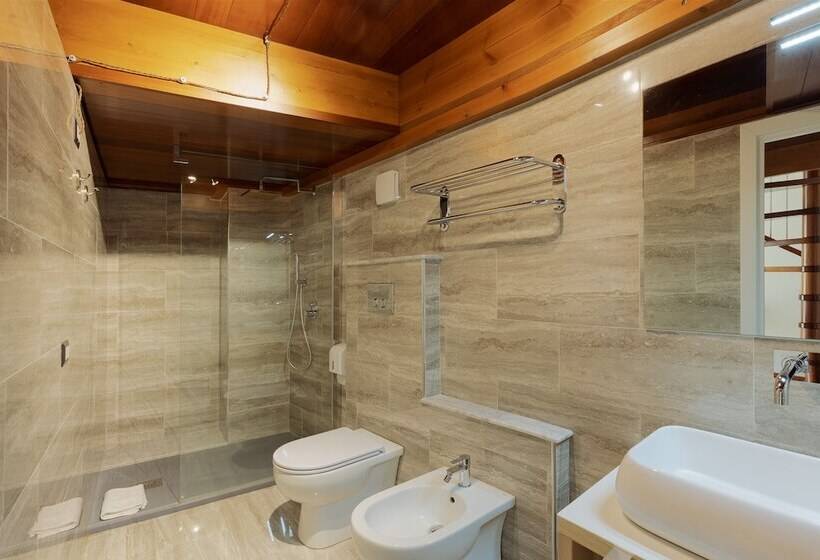 חדר סופריור, Palazzo Pischedda