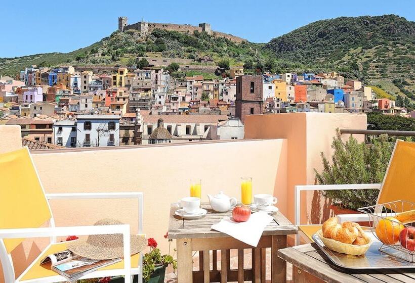 חדר סופריור עם טרסה, Palazzo Pischedda