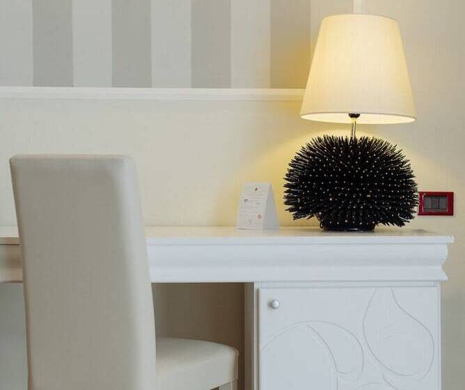 חדר סופריור, Palazzo Pischedda