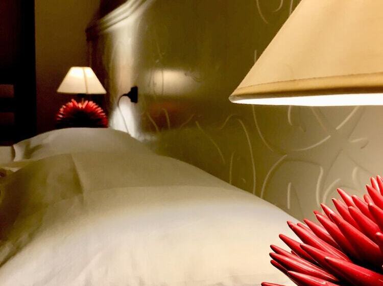 חדר סופריור, Palazzo Pischedda