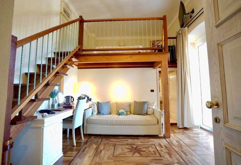 חדר סופריור עם טרסה, Palazzo Pischedda