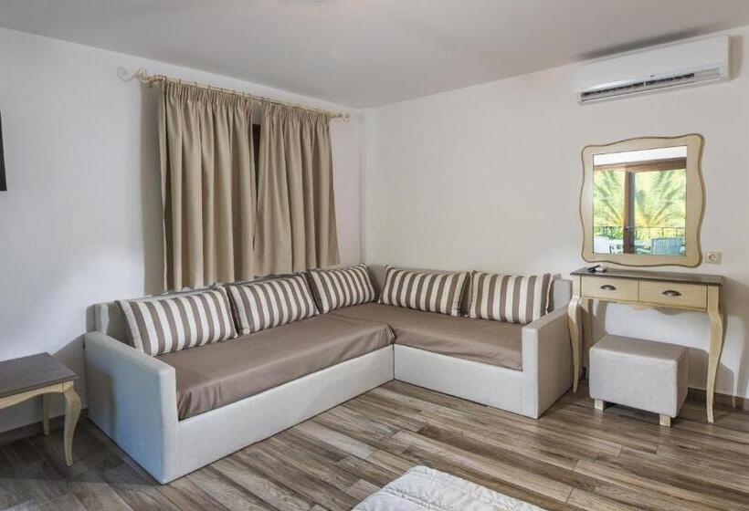 Family Suite, Pilalidis