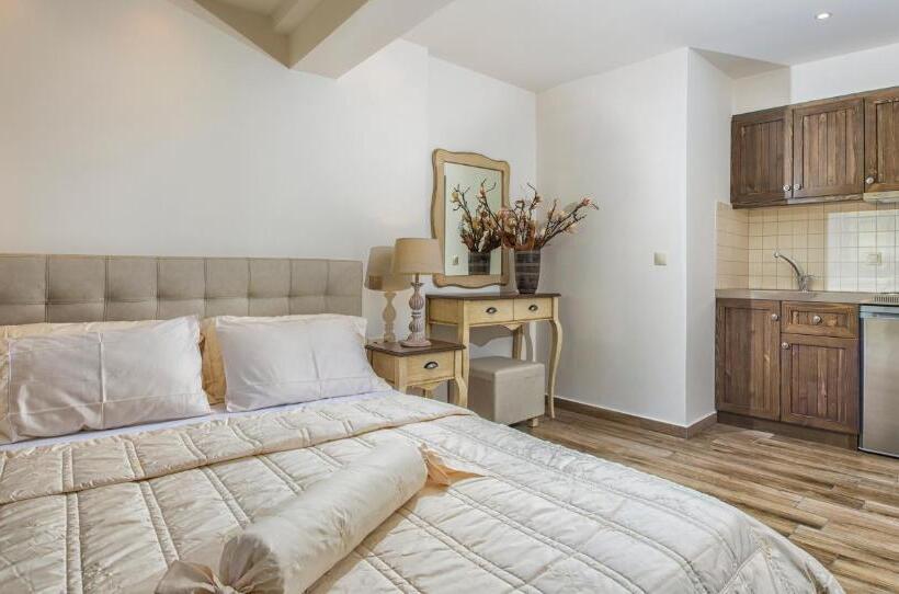 Полулюкс Superior, Pilalidis