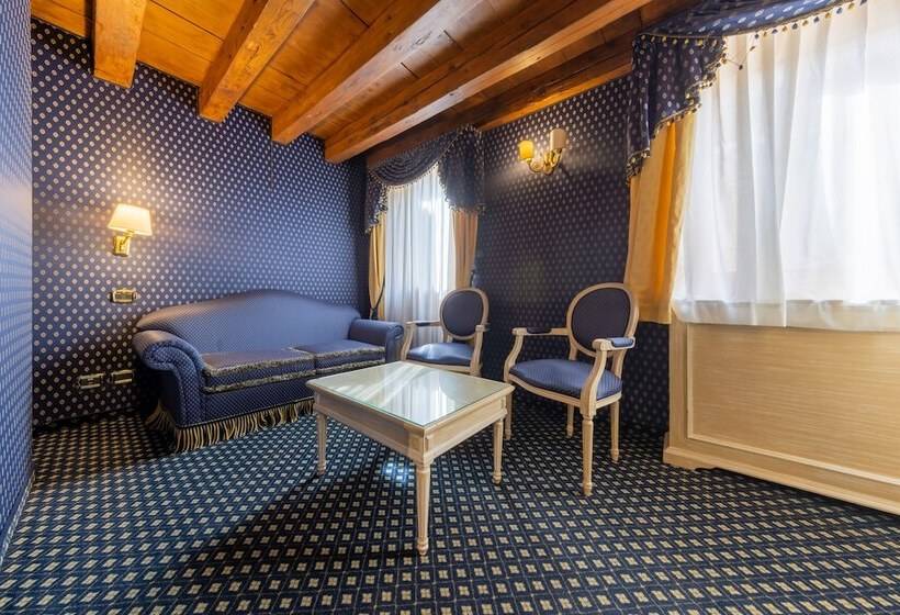 اتاق استاندارد, 312 Piazza San Marco