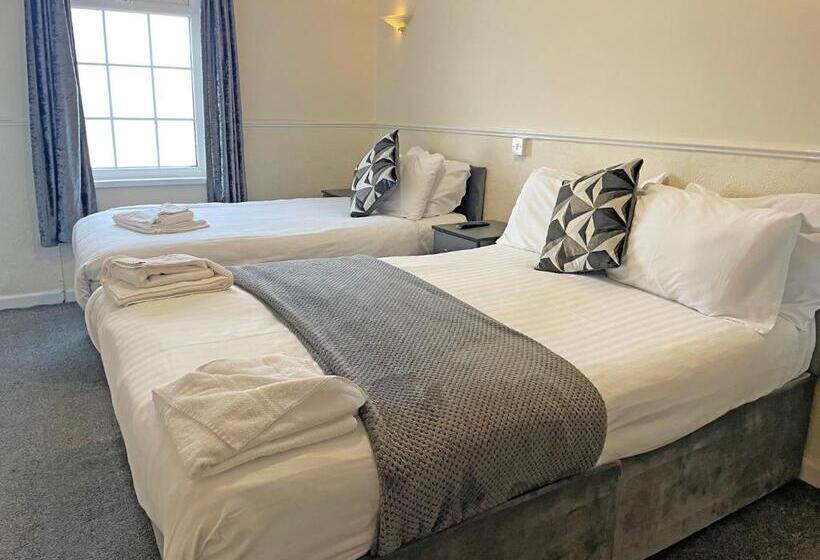 Семейный Номер, The President