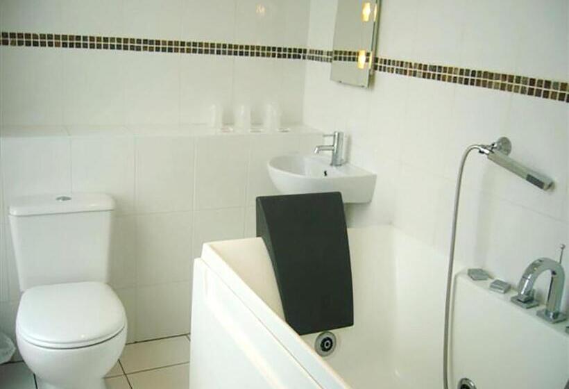 Номер Executive, The President