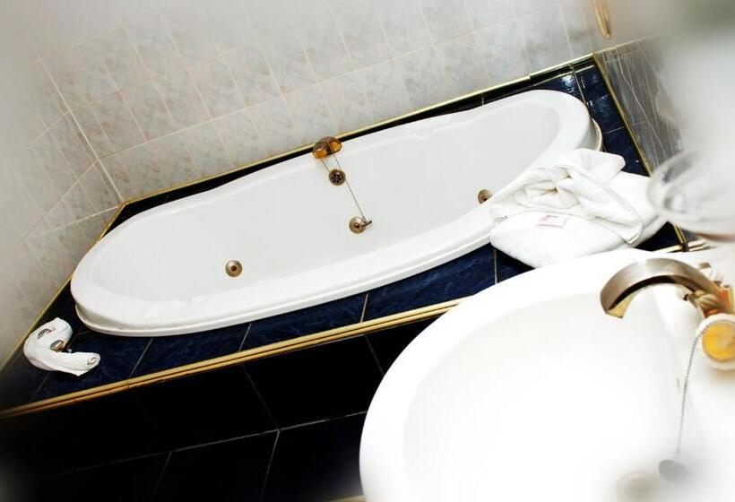 Президентский Люкс, The President