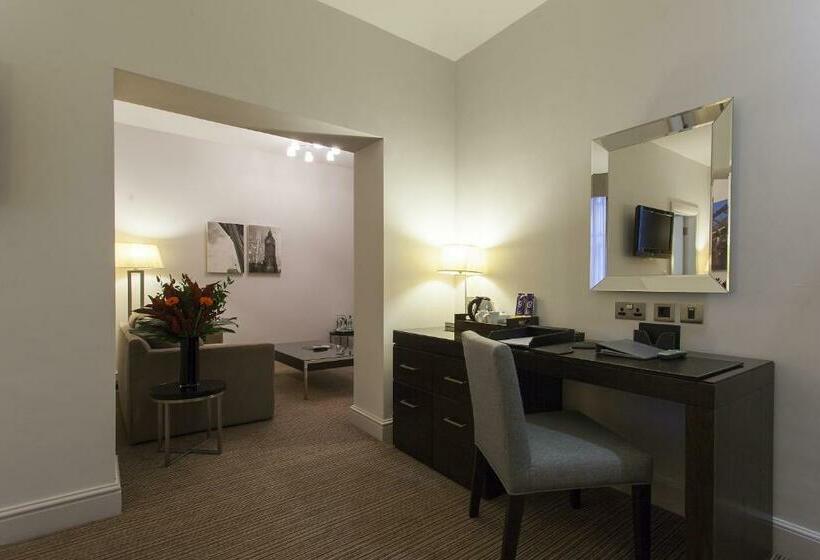 סוויטת ג'וניור, Thistle London Holborn