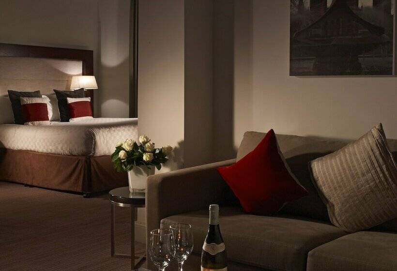 Полулюкс, Thistle London Holborn