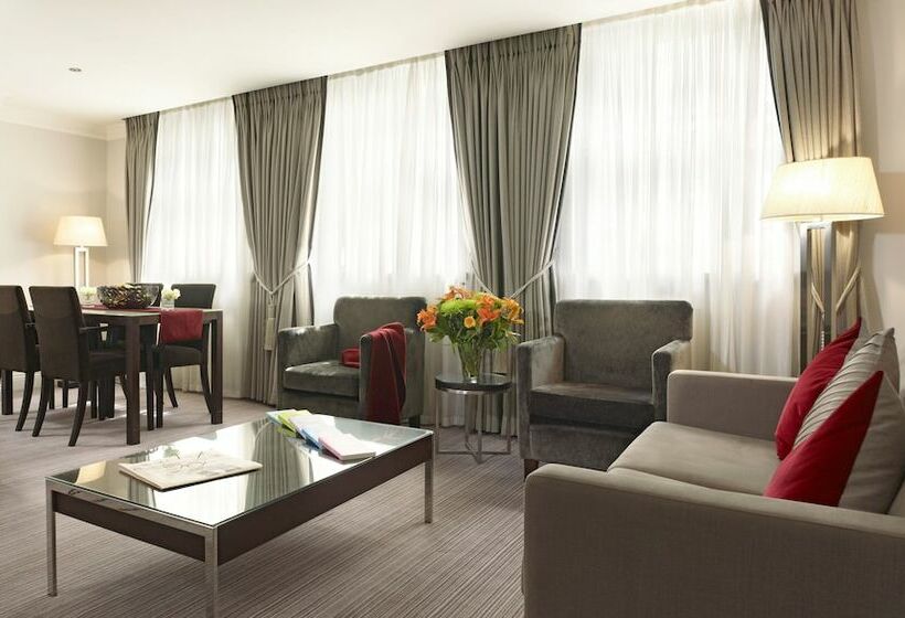 סוויטת ג'וניור, Thistle London Holborn