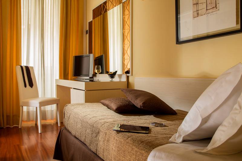 Номер Стандарт, Thistle London Holborn