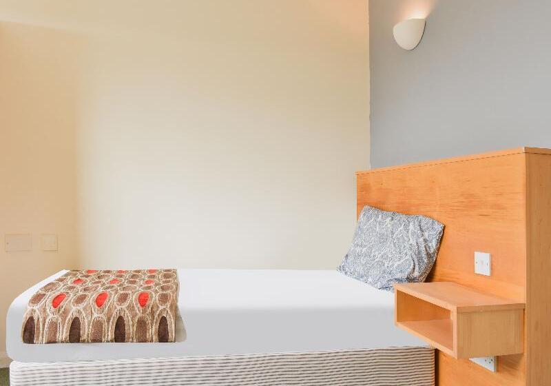 غرفة قياسية فردية, Shilton Inn