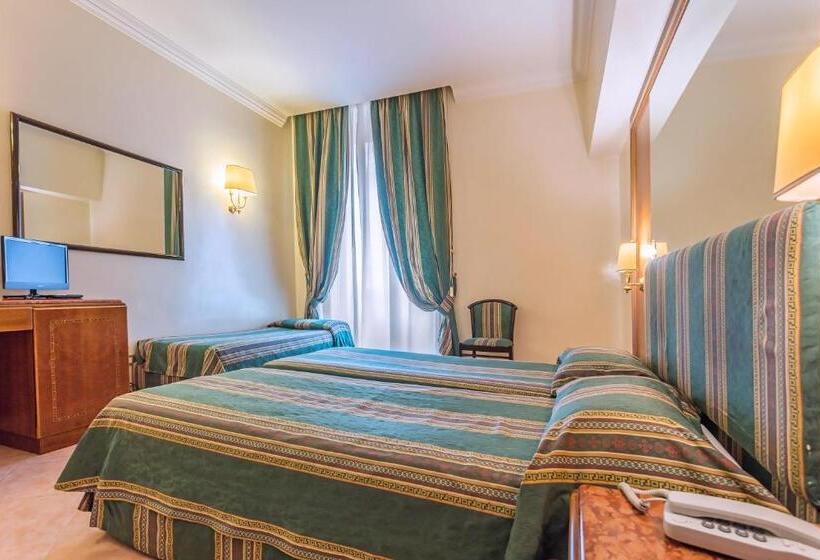 Номер Стандарт Трехместный, Raeli Hotel Floridia
