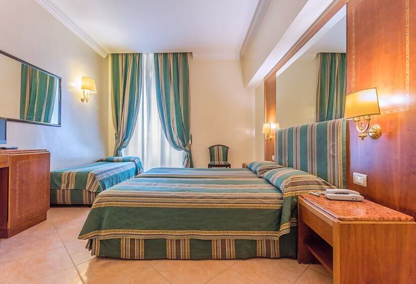 חדר סטנדרט לשלושה, Raeli Hotel Floridia