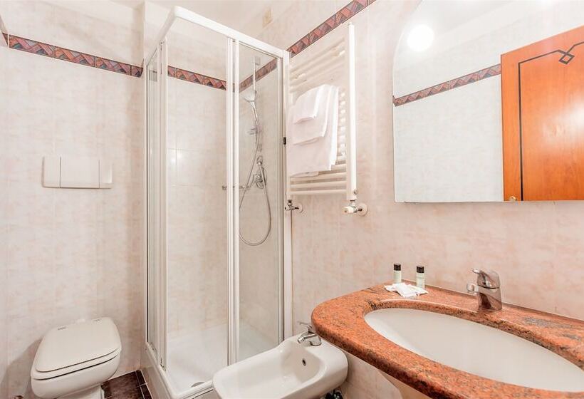 Номер Economy, Raeli Hotel Floridia