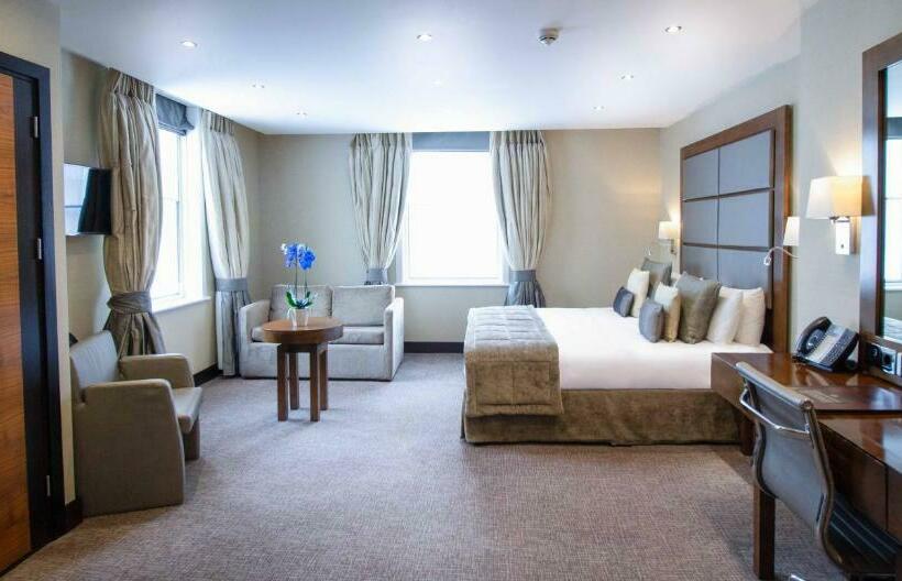 Номер Deluxe, Wellington Hotel By Blue Orchid