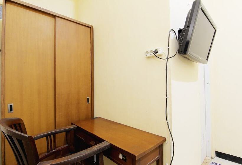 Номер Стандарт, Jj House Gejayan