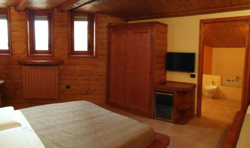 اتاق لوکس سه تخته, Resort Ninfea San Pellegrino Terme