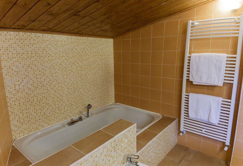 اتاق لوکس سه تخته, Resort Ninfea San Pellegrino Terme