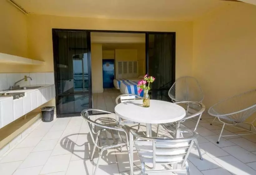 اتاق سوپریور با چشم‌انداز دریا, Acamar Beach Resort
