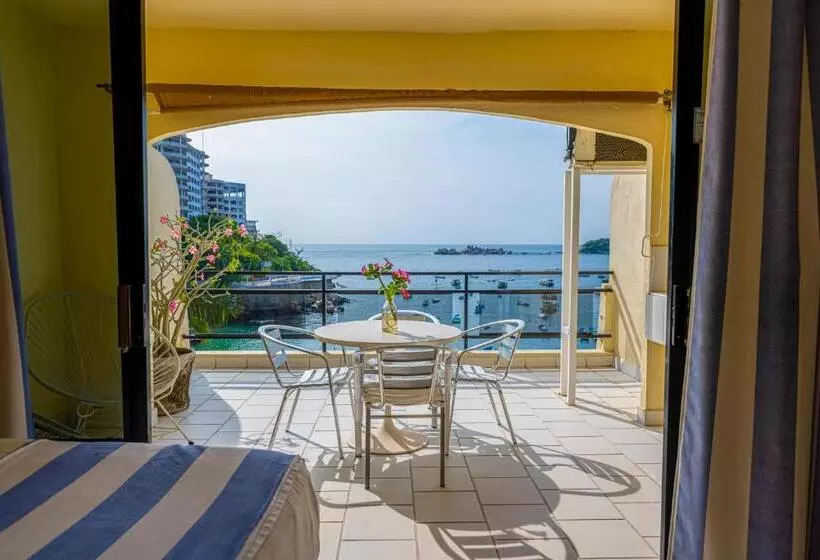 اتاق سوپریور با چشم‌انداز دریا, Acamar Beach Resort