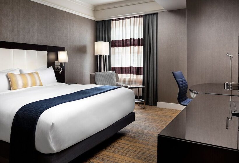 غرفة قياسية, Aka Back Bay