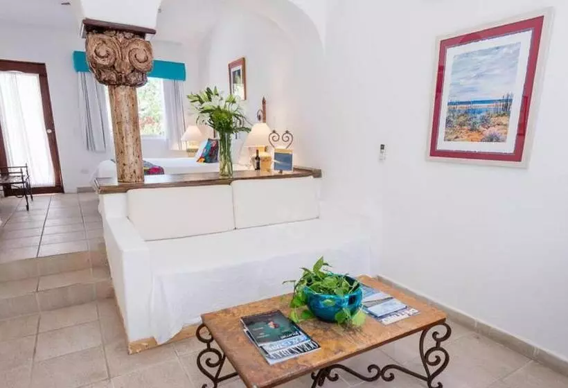 سوئیت جونیور با تخت بزرگ, El Encanto Inn & Suites