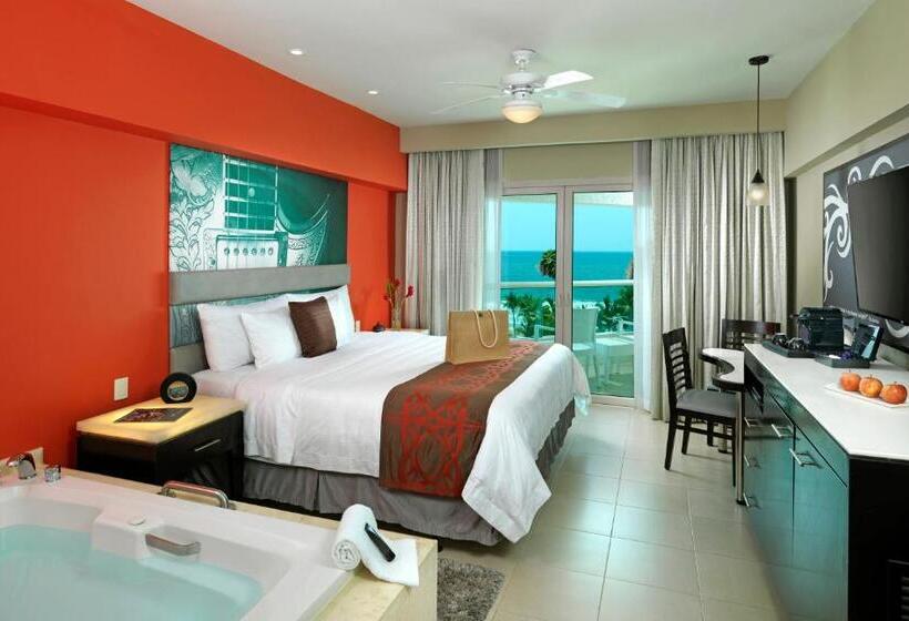 带大床的标准间, Hard Rock Hotel Vallarta All Inclusive