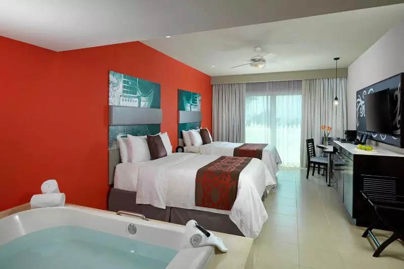اتاق لوکس با چشمانداز دریا, Hard Rock Hotel Vallarta All Inclusive