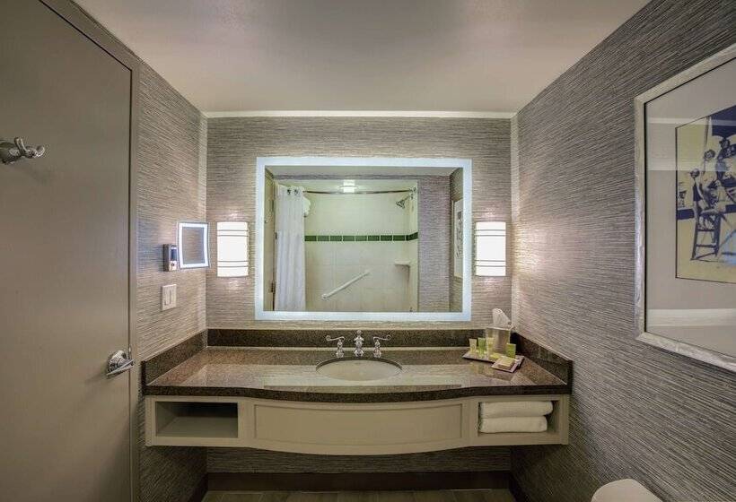 غرفه قياسيه سريرين مزدوجين, Hilton Virginia Beach Oceanfront