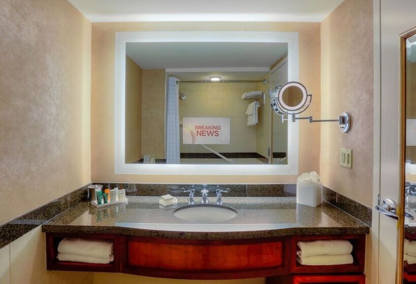 غرفه قياسيه سريرين مزدوجين, Hilton Virginia Beach Oceanfront