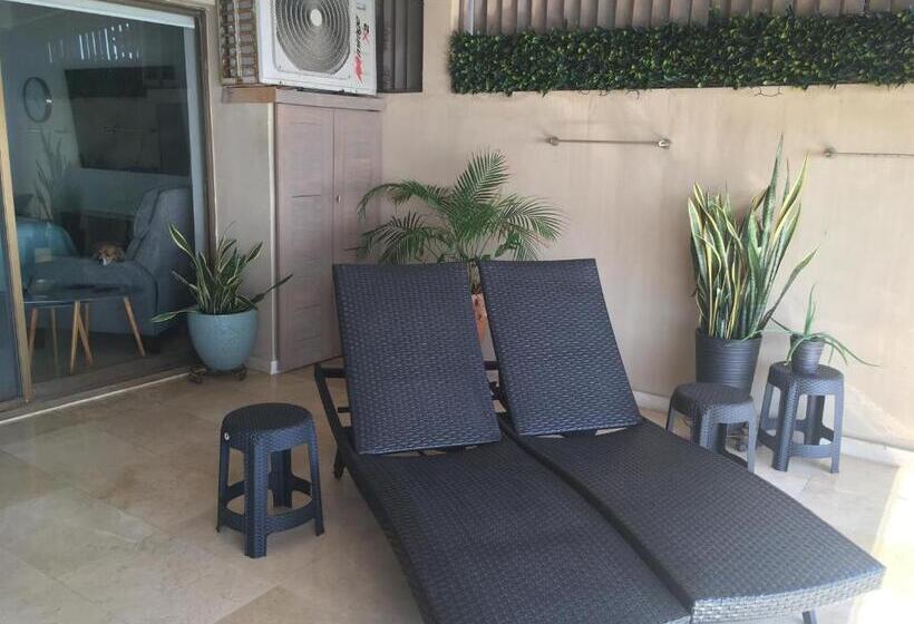 海の見えるスタンダードスタジオ, Los Tules