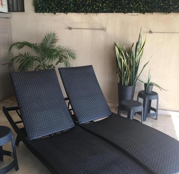 海の見えるスタンダードスタジオ, Los Tules