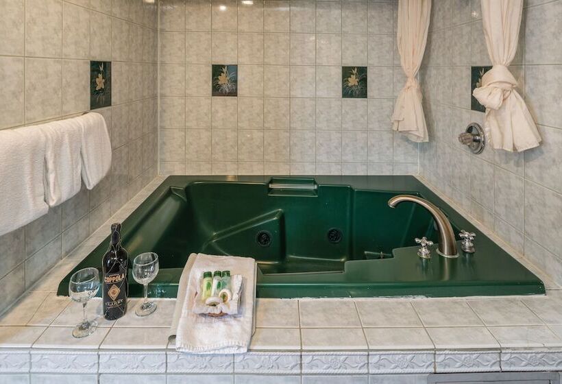 جناح ديلوكس, Rose Garden