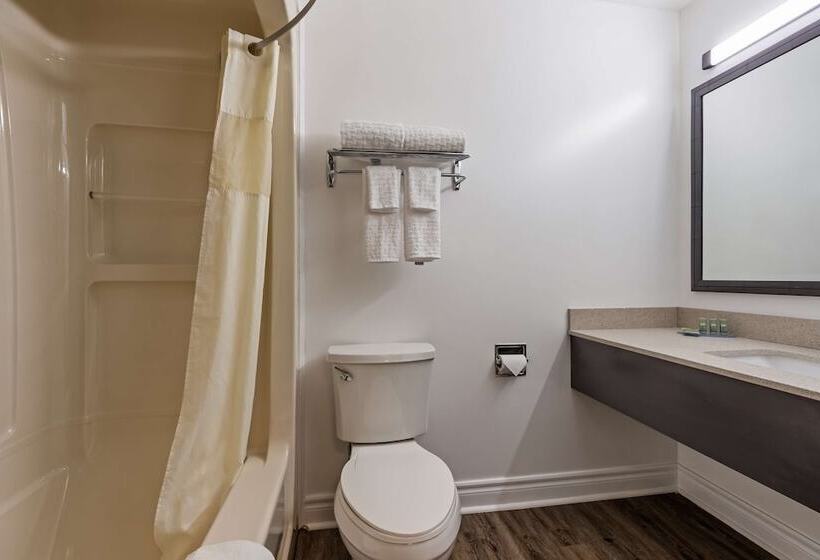 غرفه قياسيه سريرين مزدوجين, Surestay Hotel By Best Western Kemptville