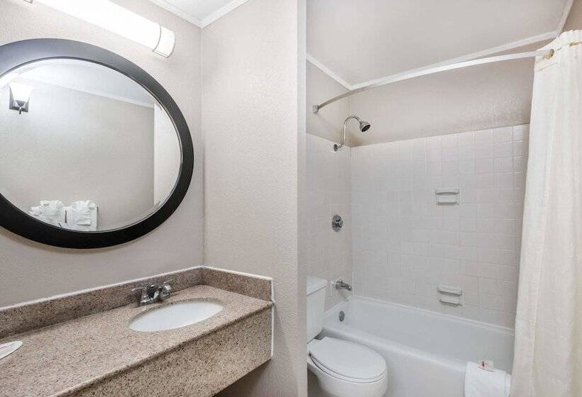 스탠다드 룸 더블 침대 2개, Travelodge By Wyndham Aberdeen