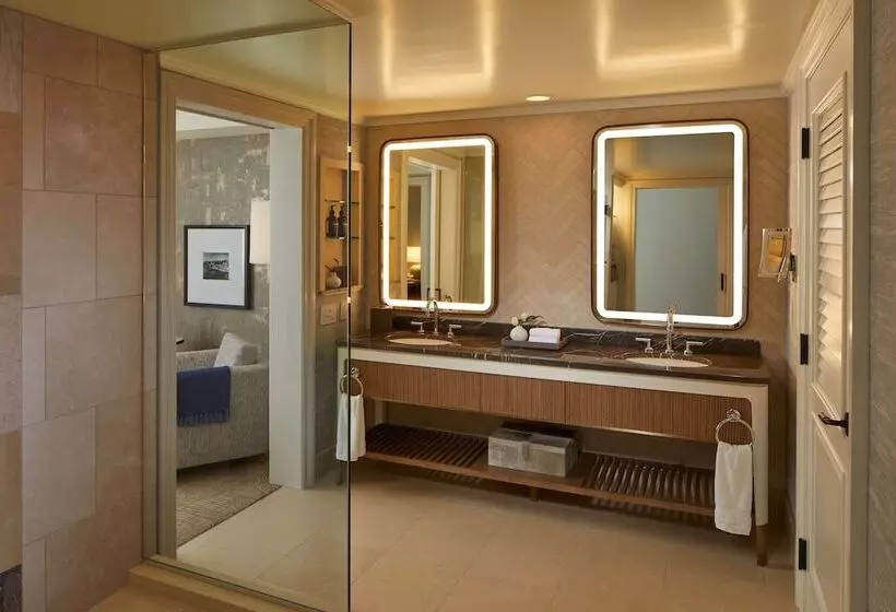 سوئیت برای معلولان, Waldorf Astoria Monarch Beach Resort & Club