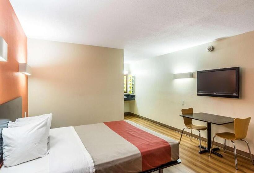 Стандартный Номер Кровать Кинг, Motel 6 New Brunswick