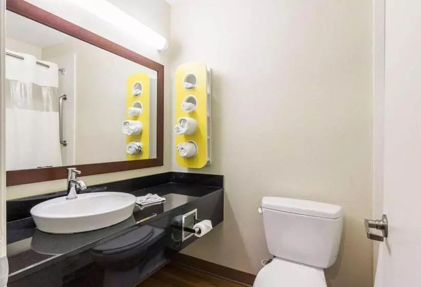 Standard-huone, Motel 6 New Brunswick