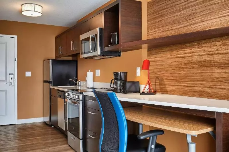 キングサイドベッドのスタンダードワンルーム, Towneplace Suites By Marriott Fort Mcmurray