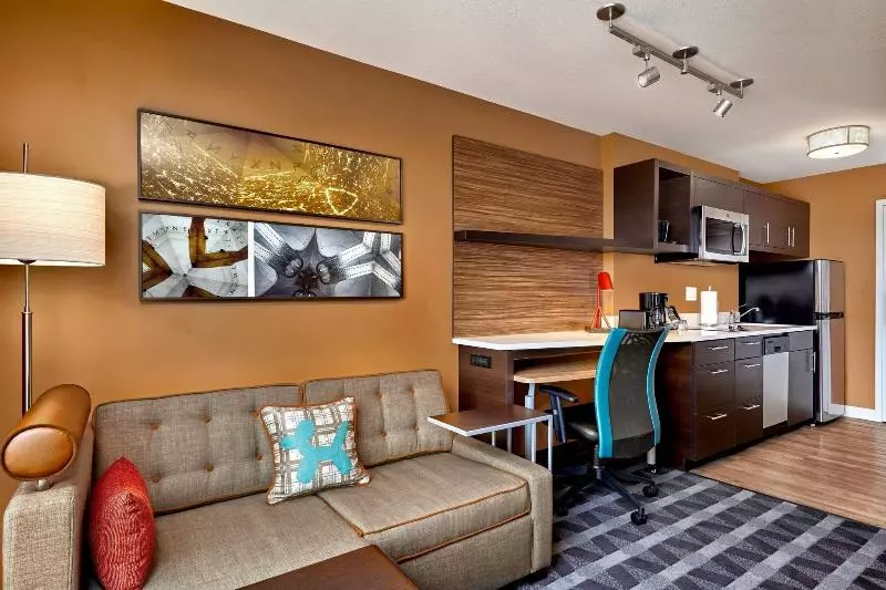 キングサイドベッドのスタンダードワンルーム, Towneplace Suites By Marriott Fort Mcmurray