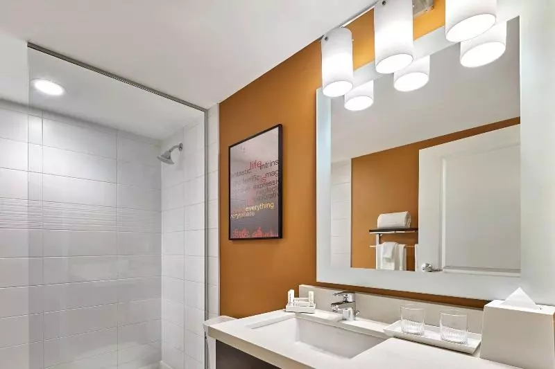 キングサイドベッドのスタンダードワンルーム, Towneplace Suites By Marriott Fort Mcmurray