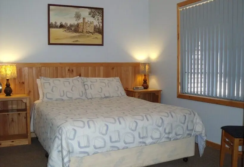 کلبه ییلاقی دلوکس یک خوابه, Woody Grange Chalets