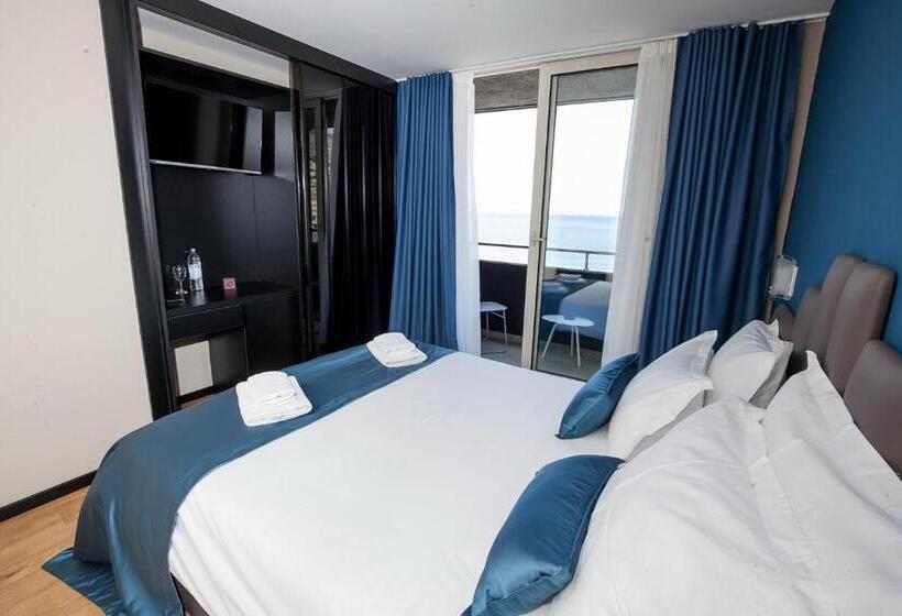 اتاق استاندارد با چشم‌انداز دریا, Boutique Hotel Bura 45n