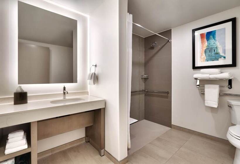 סוויטה מותאמת לאדם עם מוגבלויות, Hyatt House Rochester Mayo Clinic Area