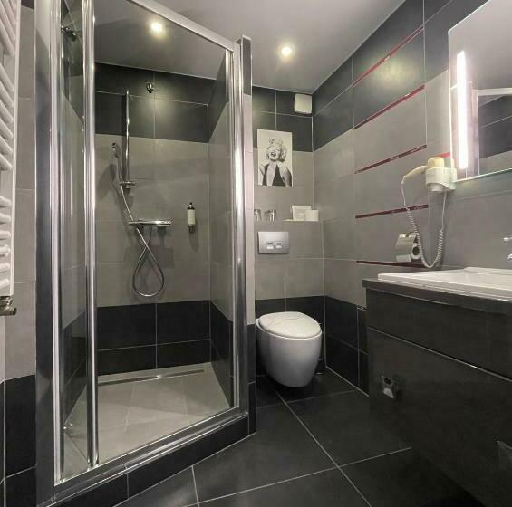 غرفة قياسية, Red