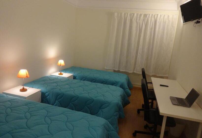 اتاق استاندارد سه تخته با سرویس بهداشتی مشترک, Residence Metro Alameda