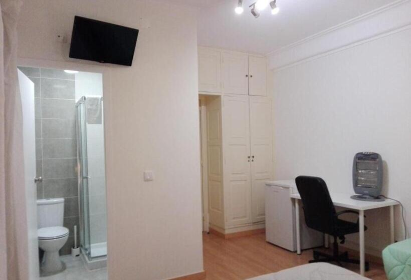 اتاق استاندارد سه نفره, Residence Metro Alameda